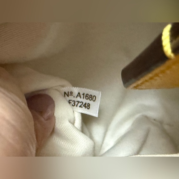 Vintage Coach Small Margot Carryall Yellow Leather Tote with Green Handles - Picture 13 of 16